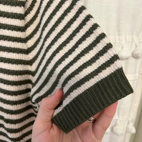 LOFT outlet green and cream striped top size S - Picture 4 of 10